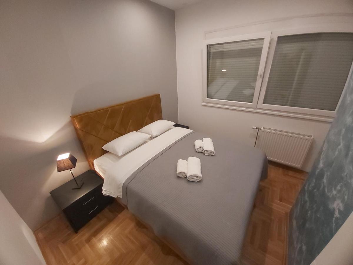 Apartment Nikirent Banja Luka Eksteriør bilde