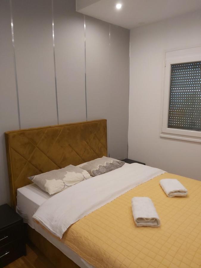 Apartment Nikirent Banja Luka Eksteriør bilde